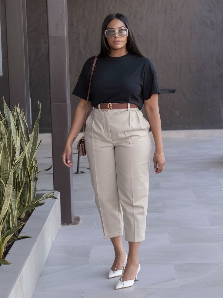 Black Tee Plus Size Big Belly Outfits