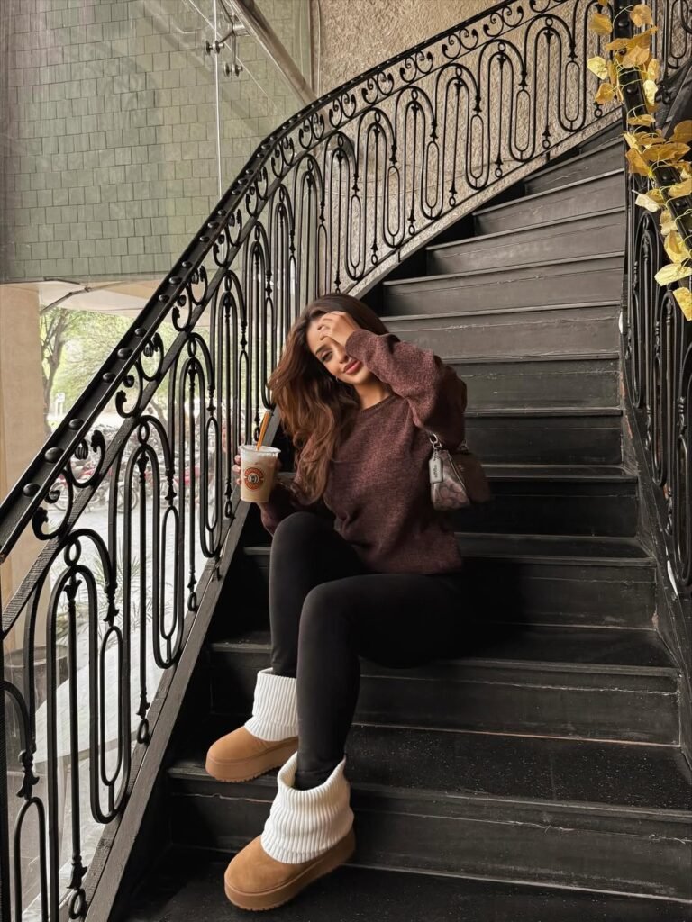 Coffee-Run Lowmel Uggs Outfit Looks
