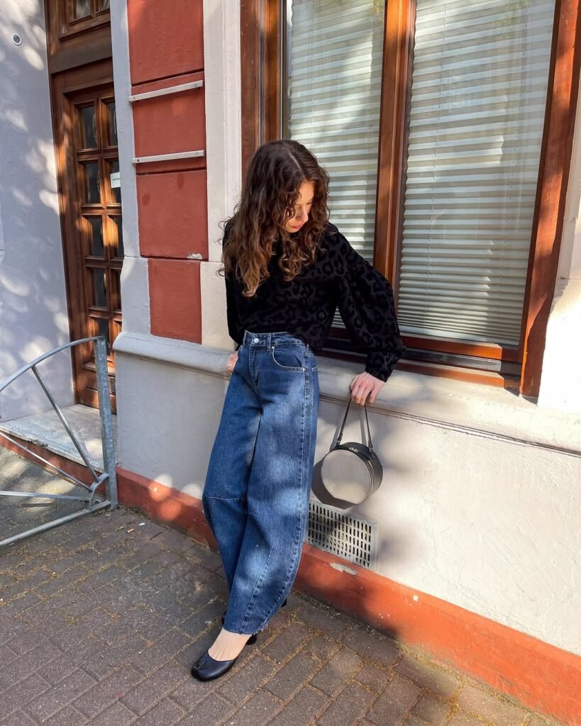 Chic and Feminine Barrel Jeans