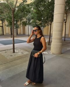 How To dress Like Rich Women