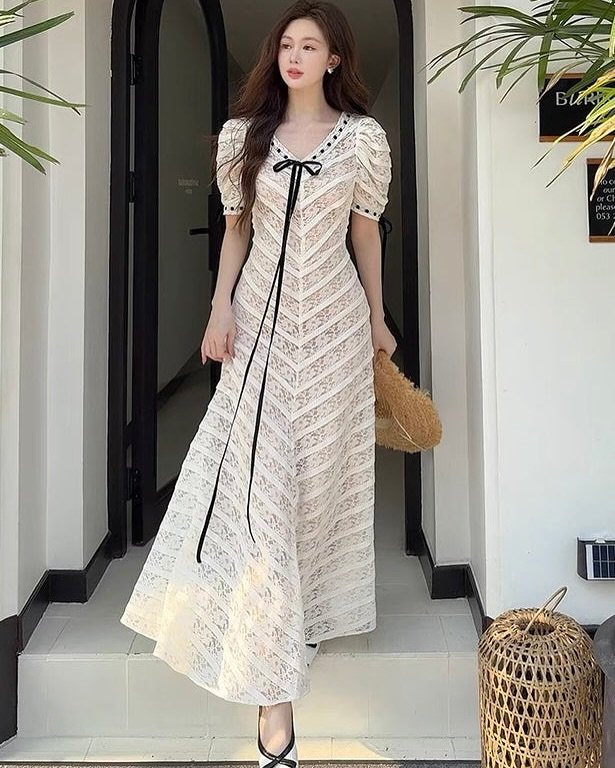 Soft Lace with Timeless Grace