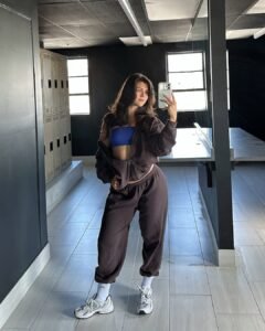 Cozy Brown Sweatshirt and Joggers Set