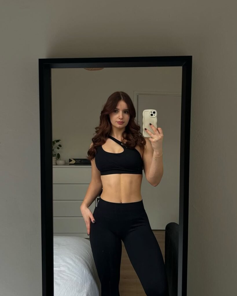 Cross-Back Sports Bra with Leggings