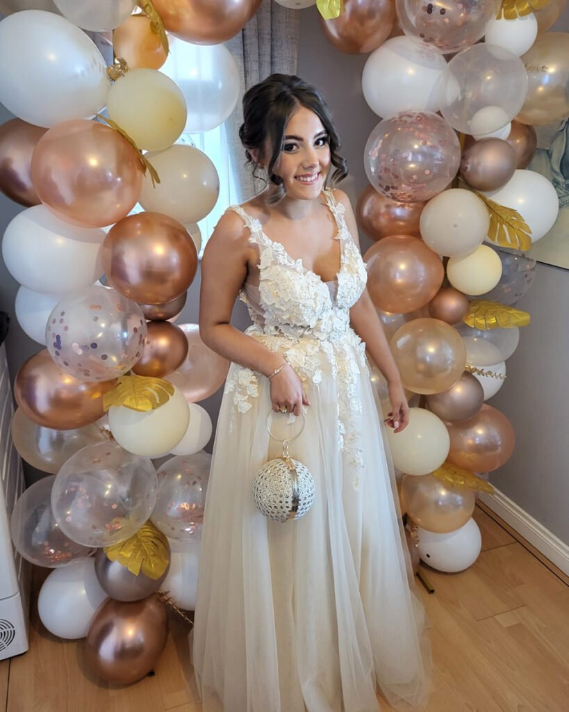 Romantic Lace Champagne Prom Dresses