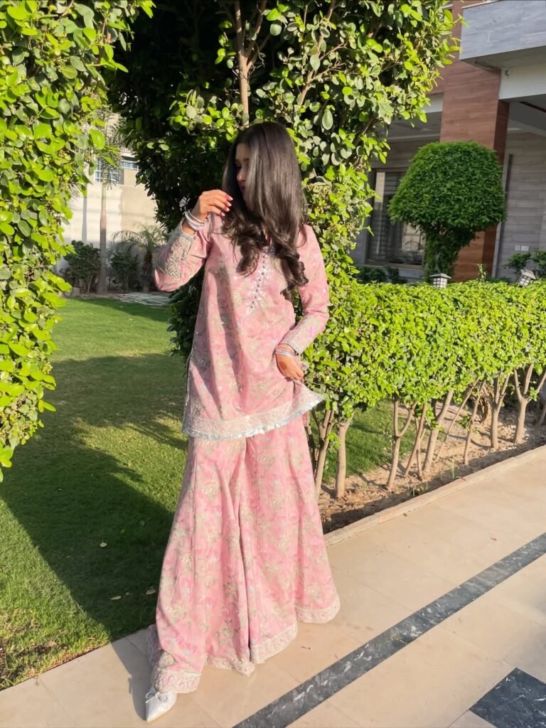 Eid Outfit Ideas for Women
