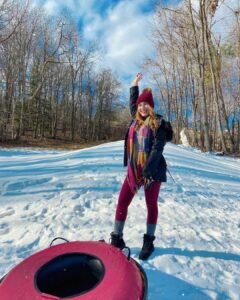 Snow Tubing Outfit Ideas for Women