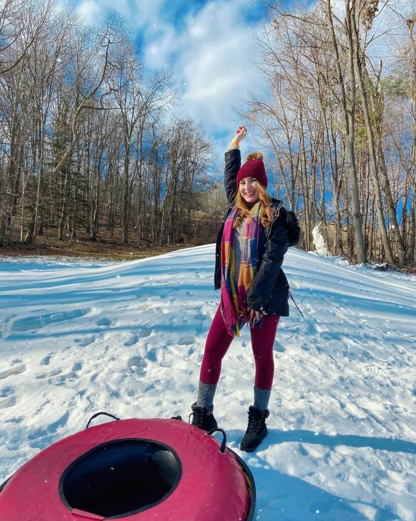 Snow Tubing Outfit Ideas for Women