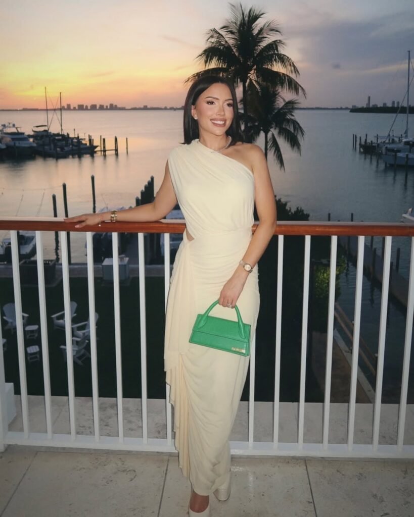 Bridal Shower Guest Outfits  Ideas 