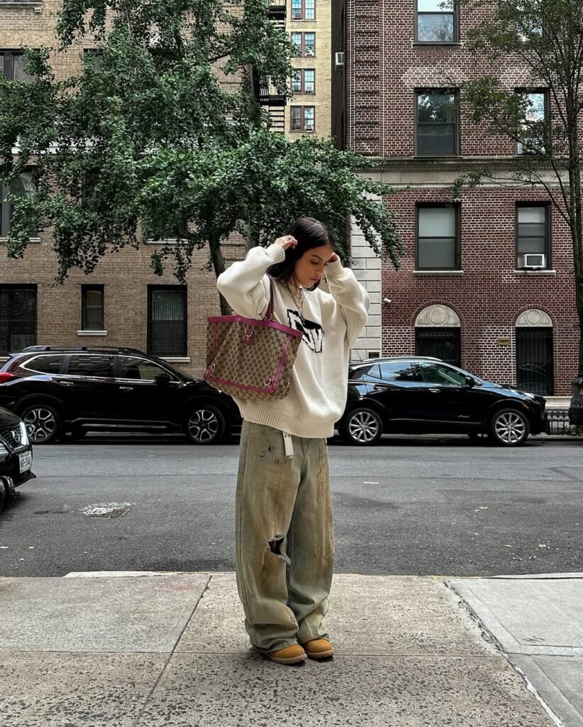 What to Wear With Baggy Jeans 