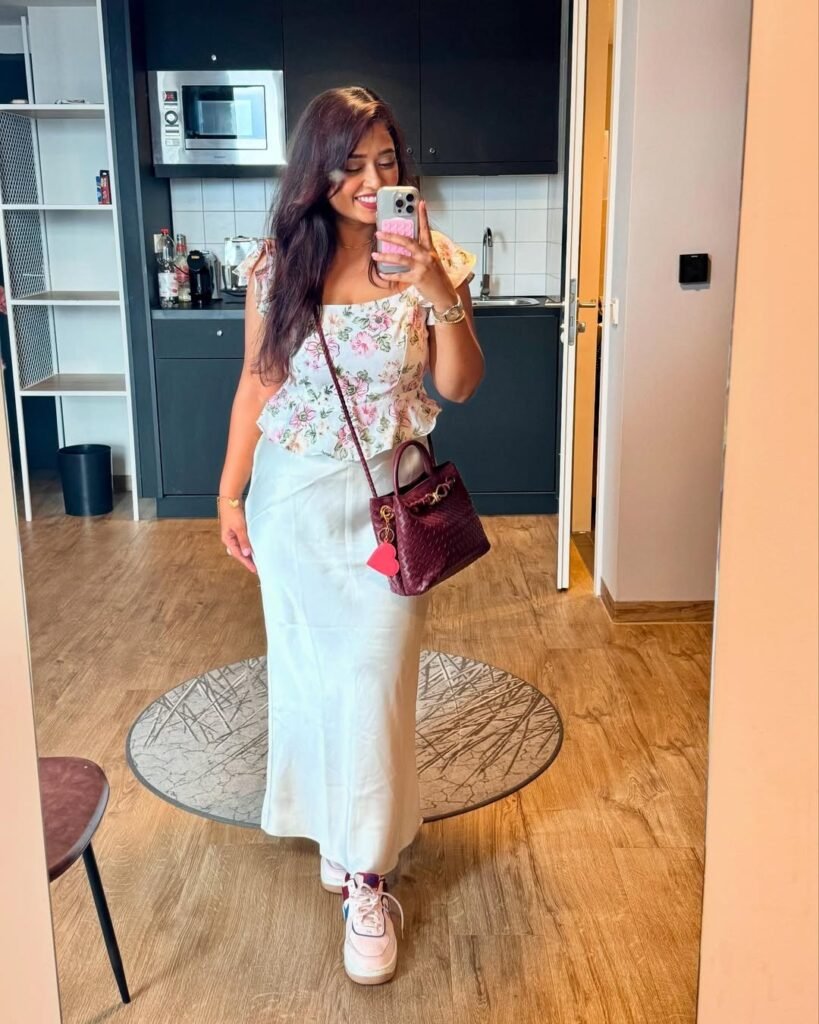 Soft Florals Meet Relaxed Summer Chic