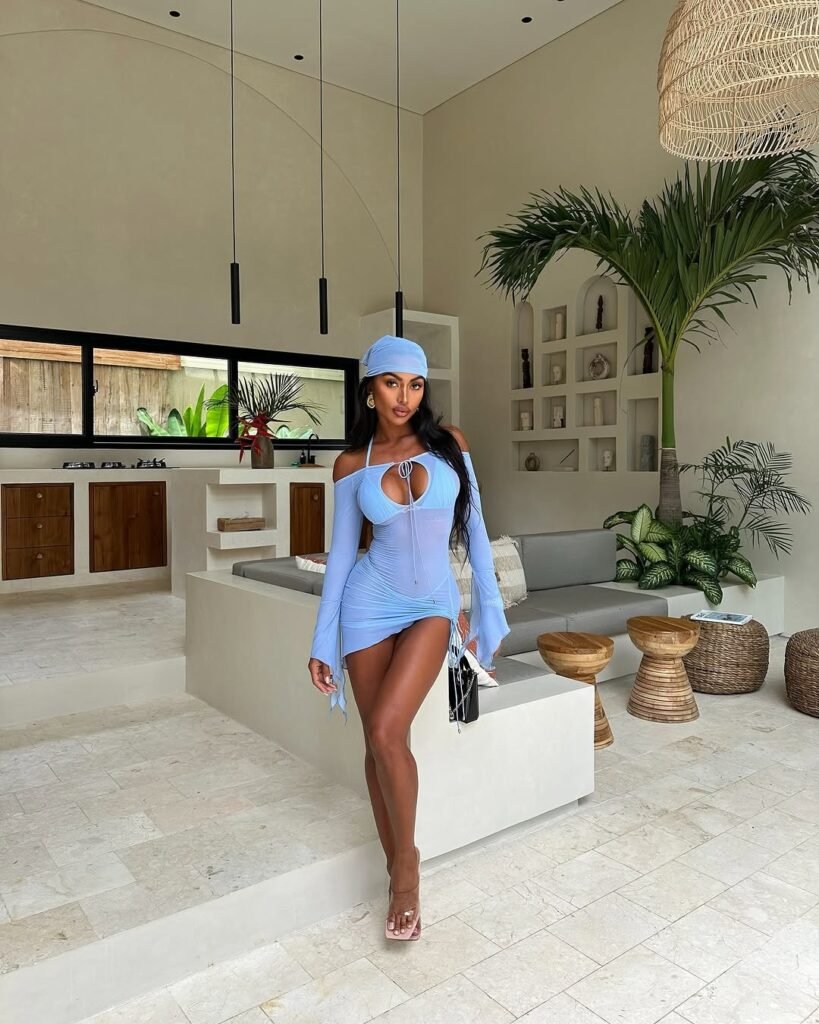 Blue Seduction Style That Feels Effortless