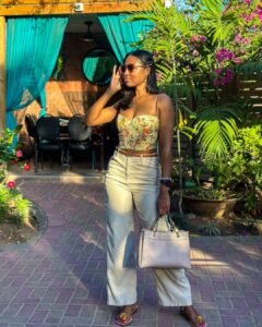 Floral Daydream Style That Feels Romantic