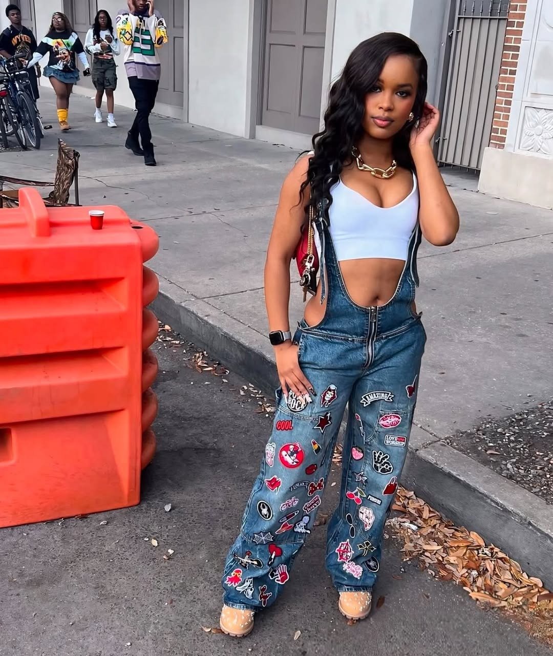 What To Wear To a Block Party Female