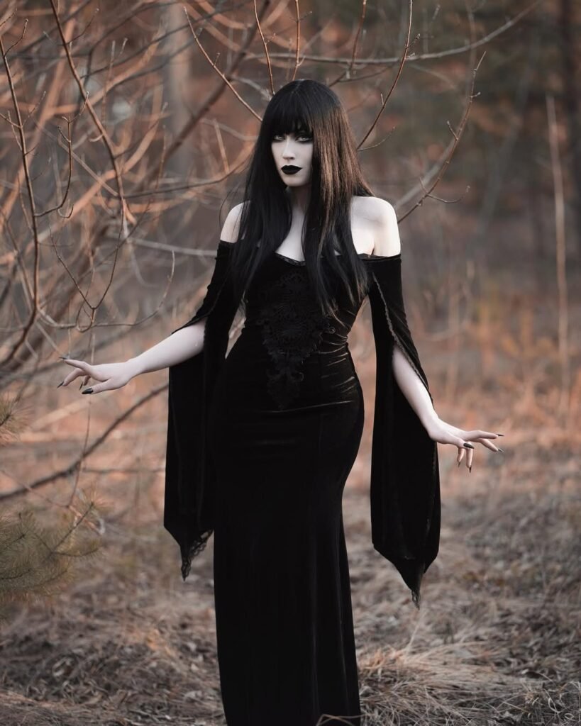 Trad Goth Outfits Ideas