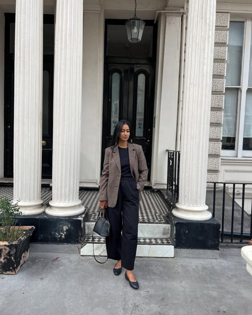 Timeless March Office Outfit Ideas