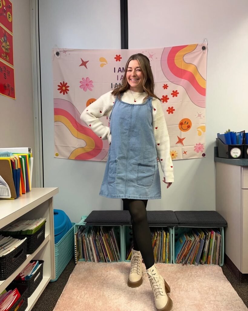 Teacher Outfit Ideas For World Book Day