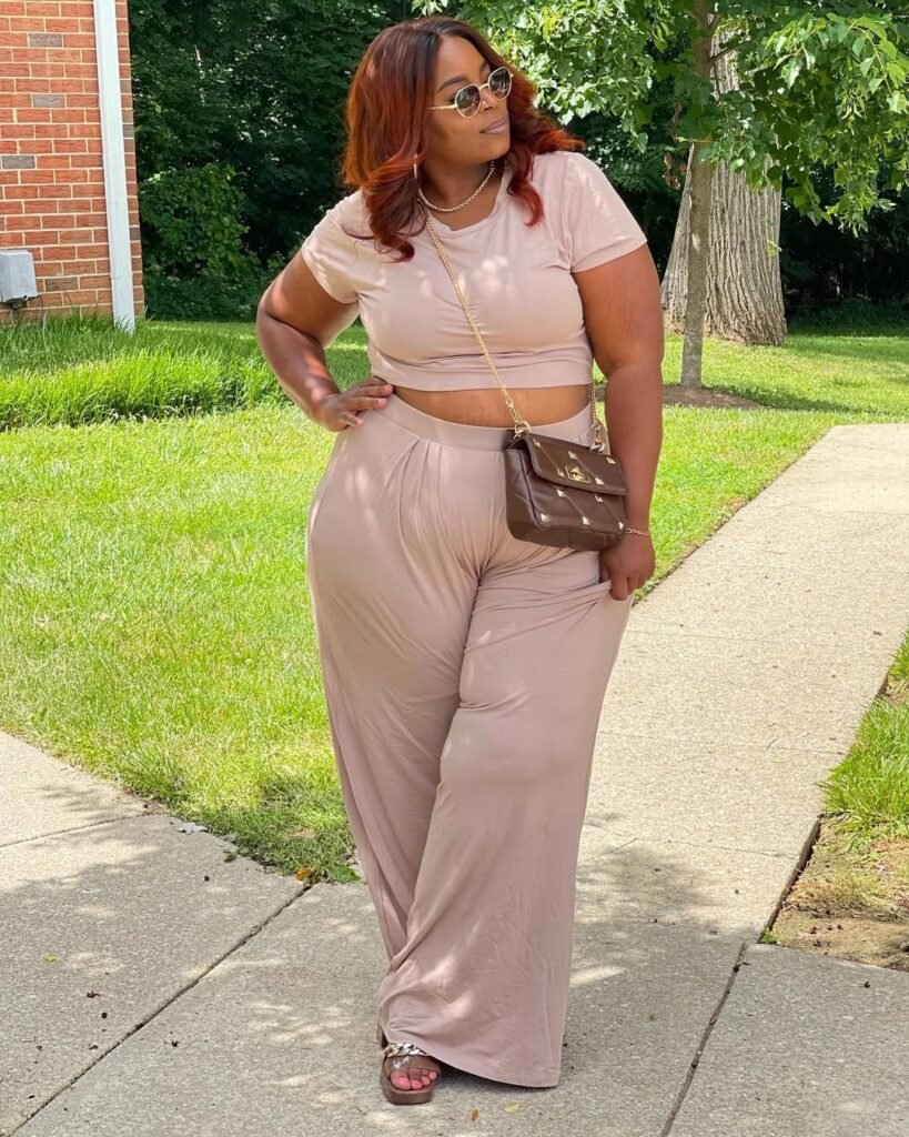 Plus Size Spring Holiday Outfits