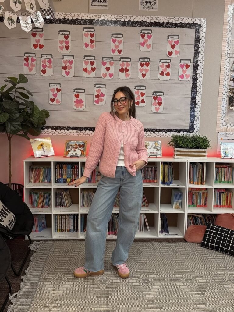 Casula Teacher Outfits For Ladies